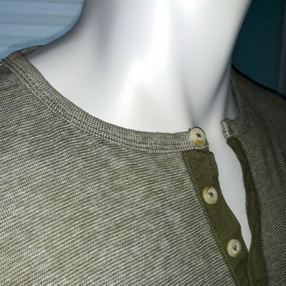 Jack & Jones mens green four button henley. Medium